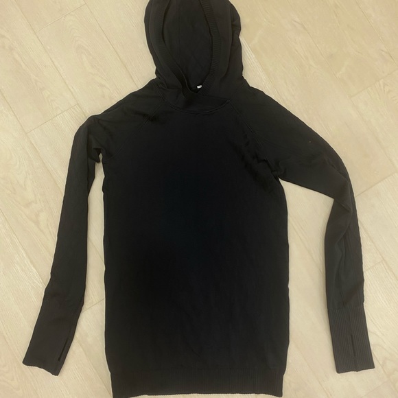 Unique lulu hoodie with texture - Picture 2 of 4